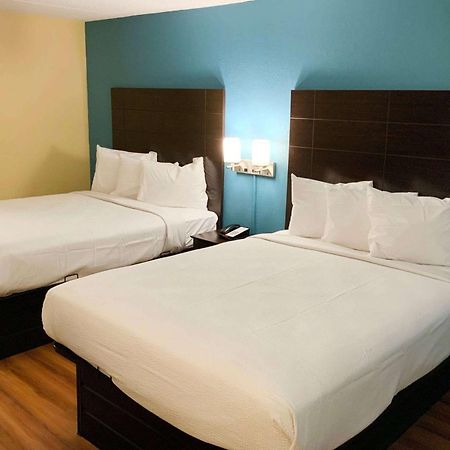 Days Inn By Wyndham Troy Il מראה חיצוני תמונה