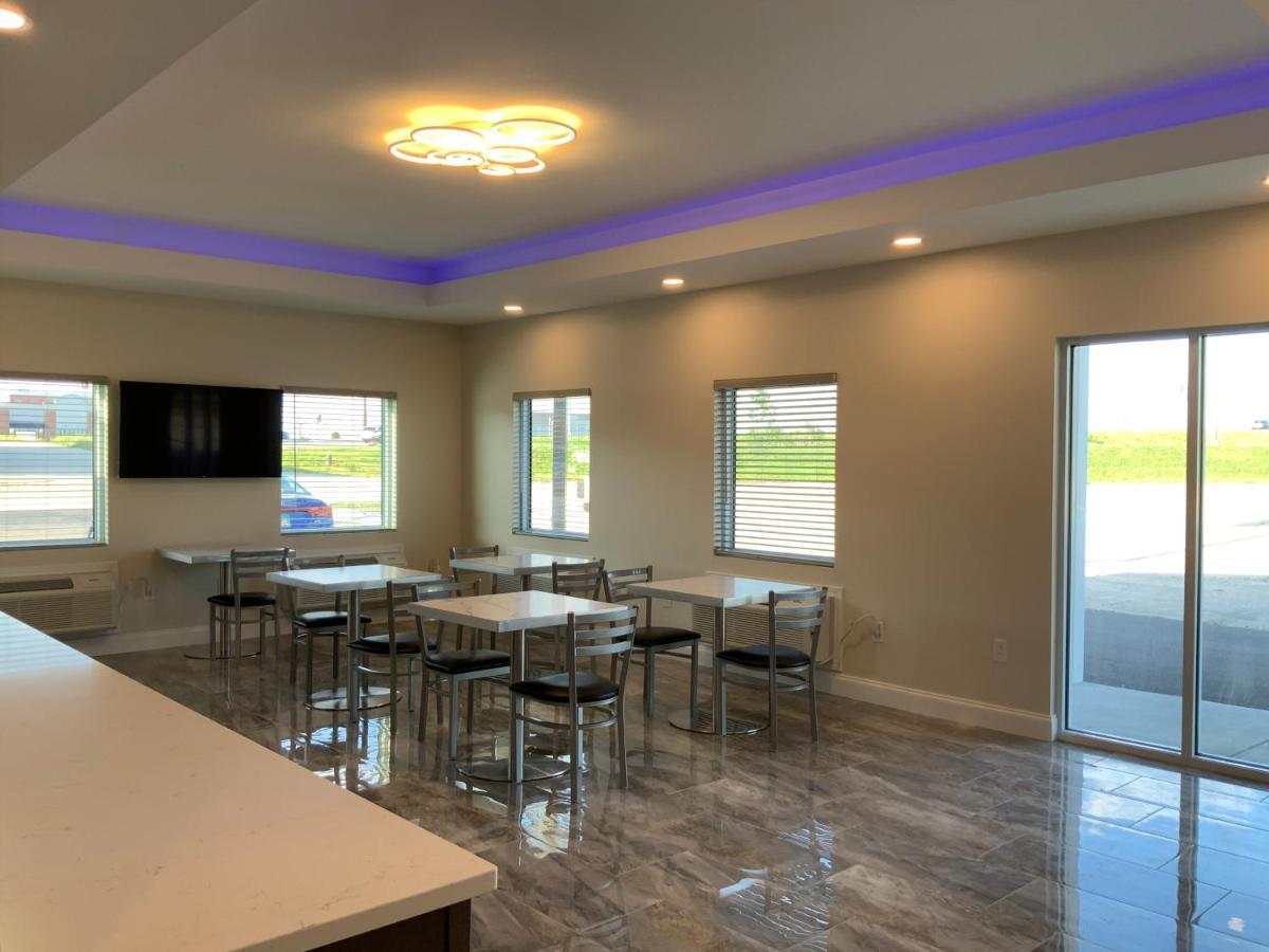 Days Inn By Wyndham Troy Il מראה חיצוני תמונה