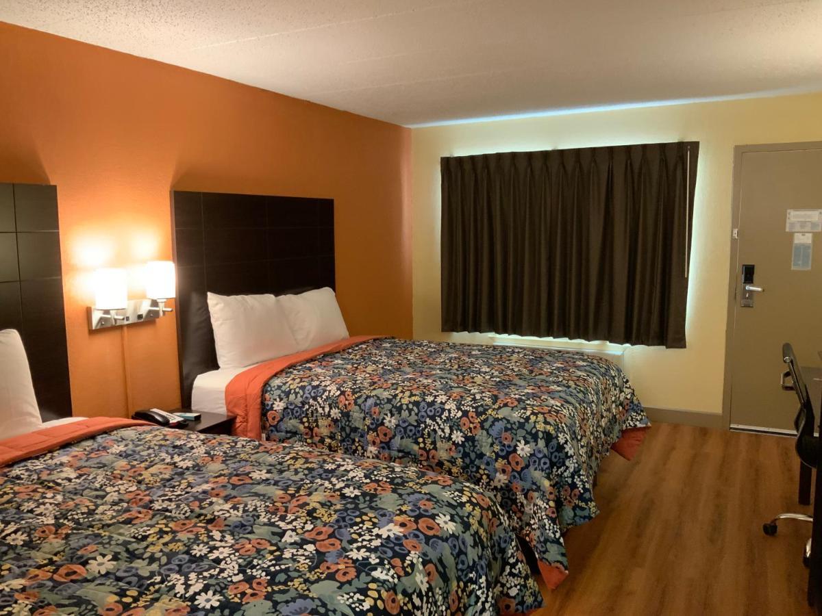 Days Inn By Wyndham Troy Il מראה חיצוני תמונה
