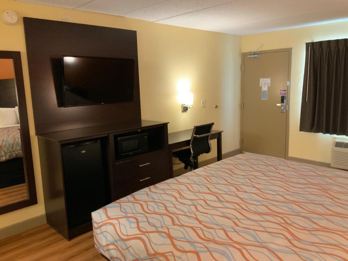 Days Inn By Wyndham Troy Il מראה חיצוני תמונה