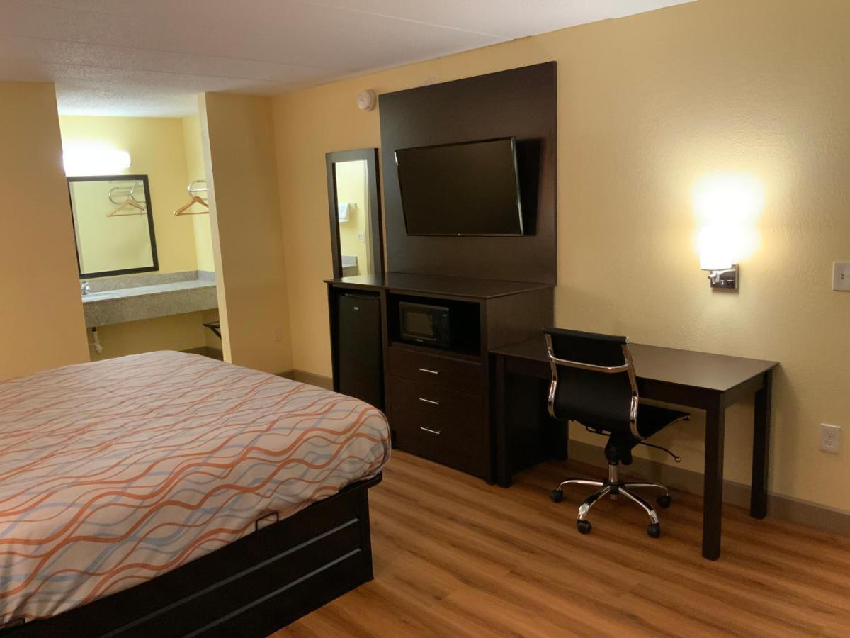 Days Inn By Wyndham Troy Il מראה חיצוני תמונה