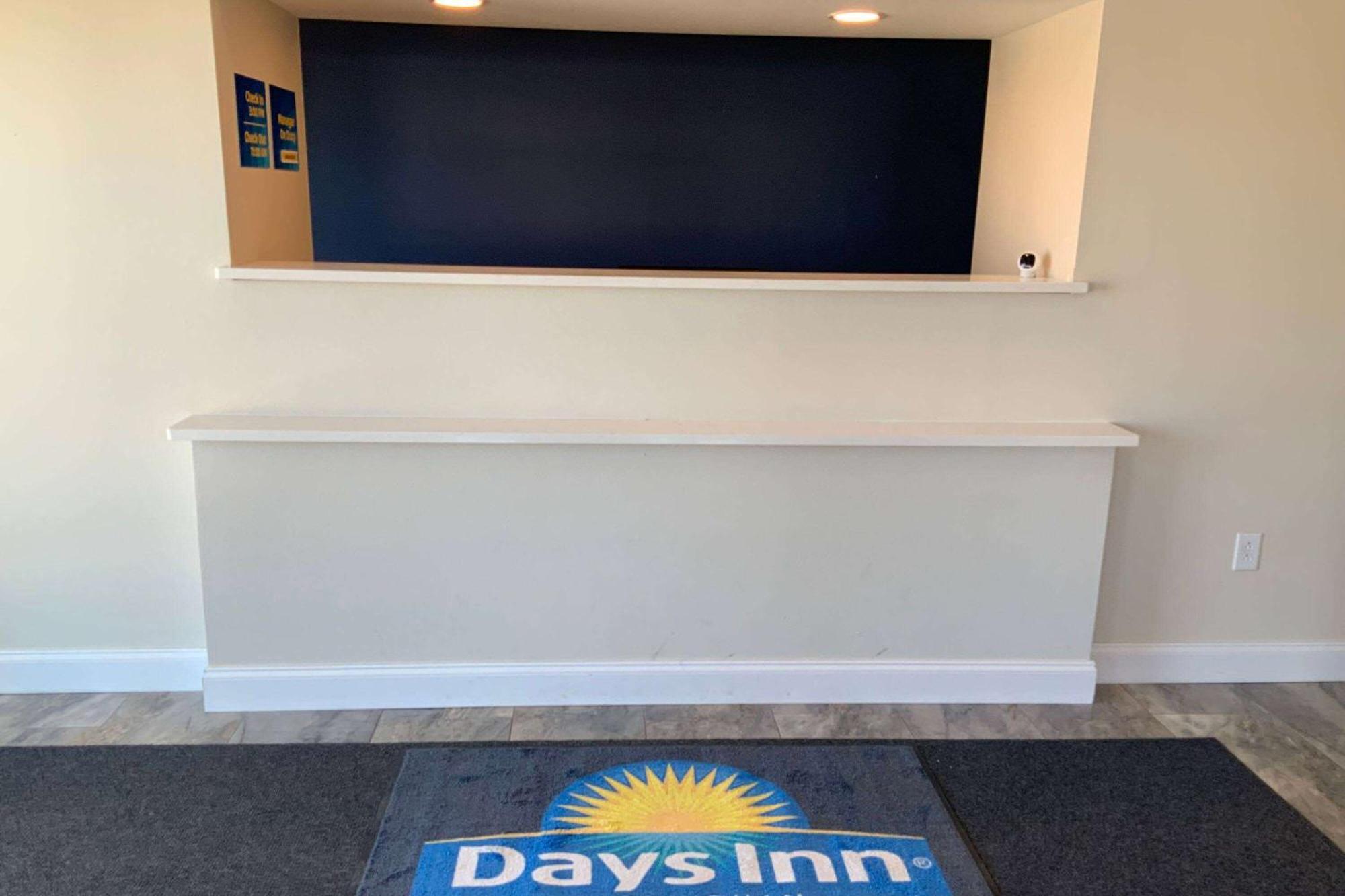 Days Inn By Wyndham Troy Il מראה חיצוני תמונה