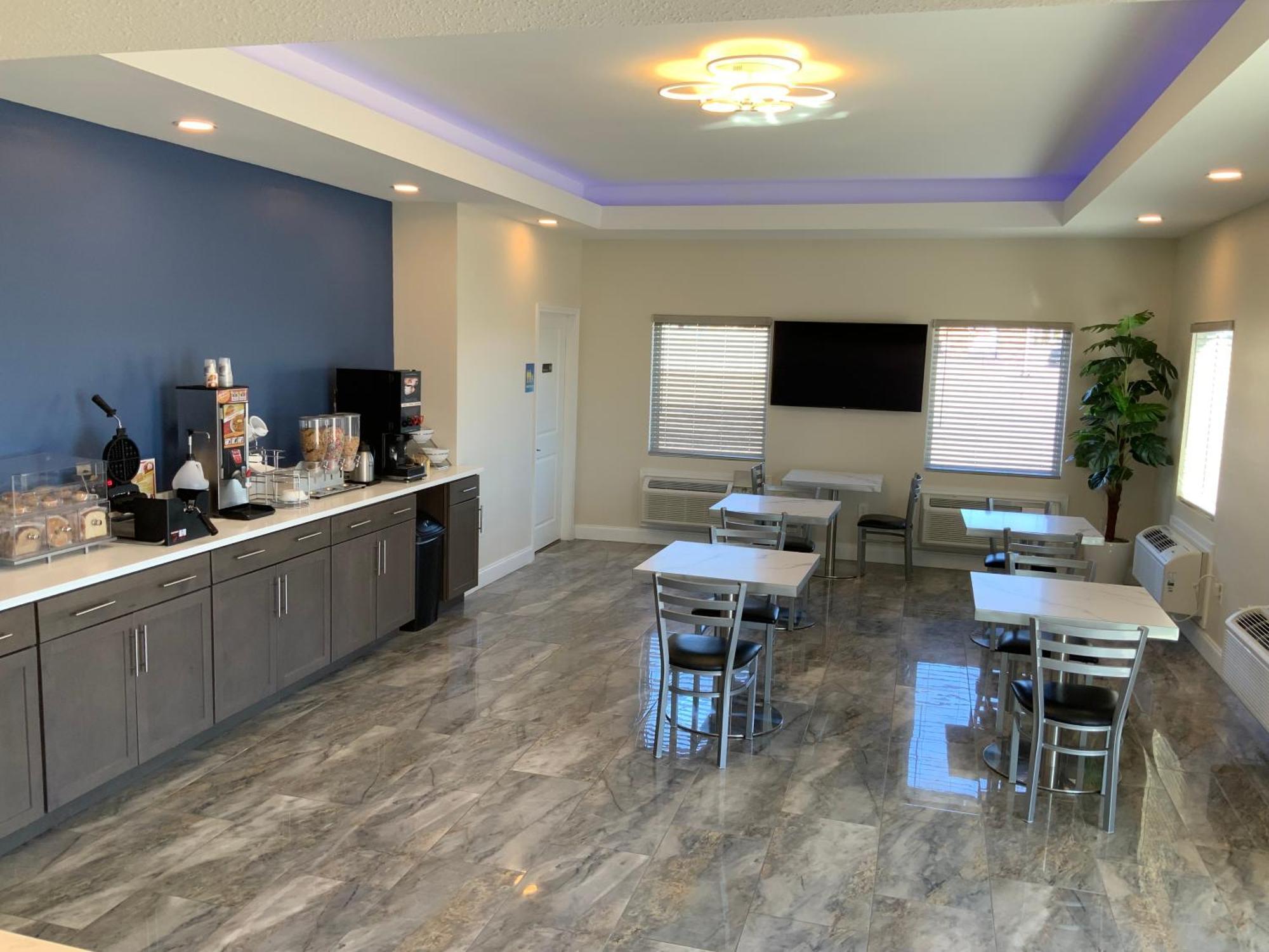 Days Inn By Wyndham Troy Il מראה חיצוני תמונה